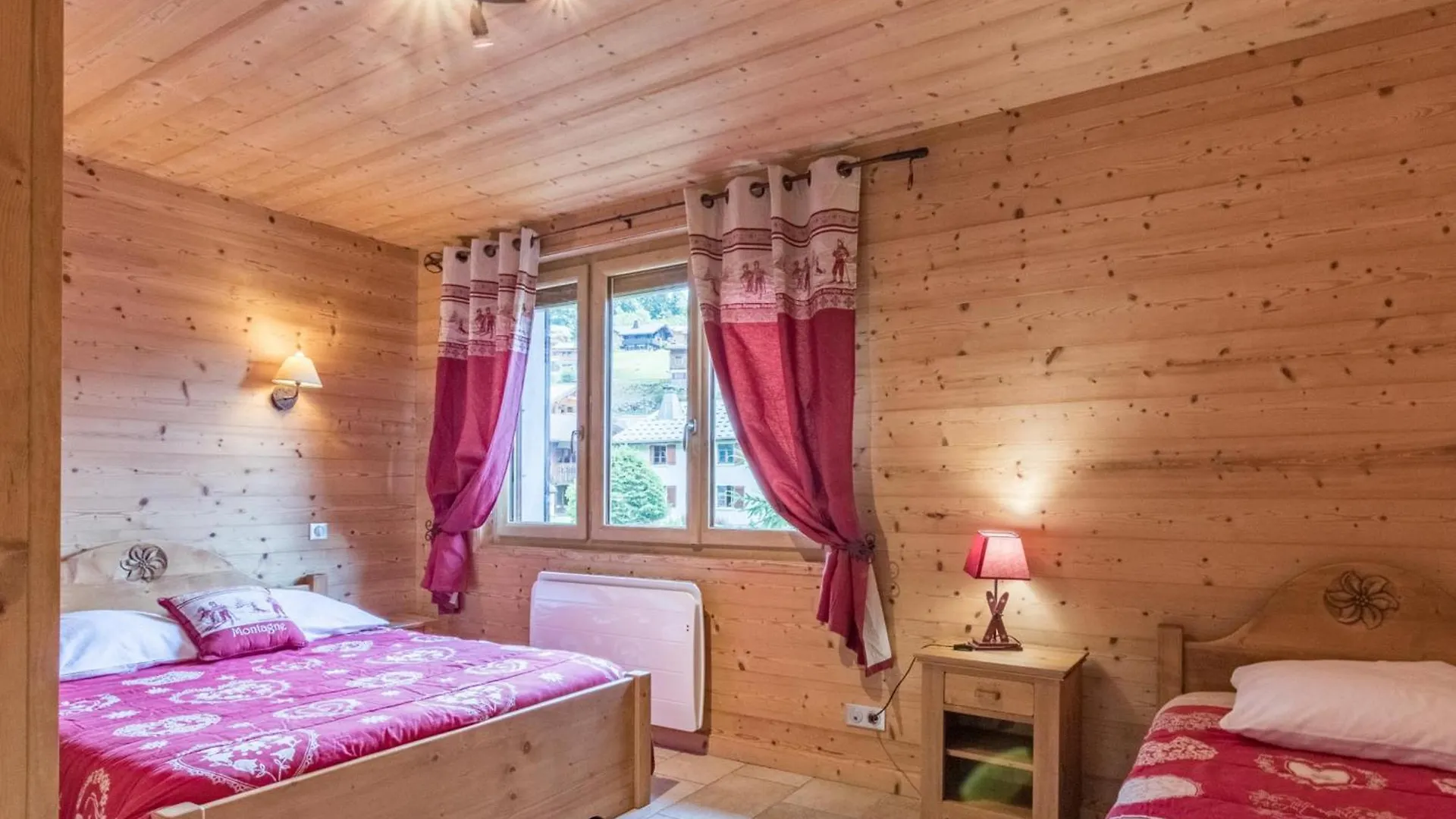 Chalet Cosy Aux Gets Avec Parking Privatif - Fr-1-671-279 Les Gets 0*,  Francia
