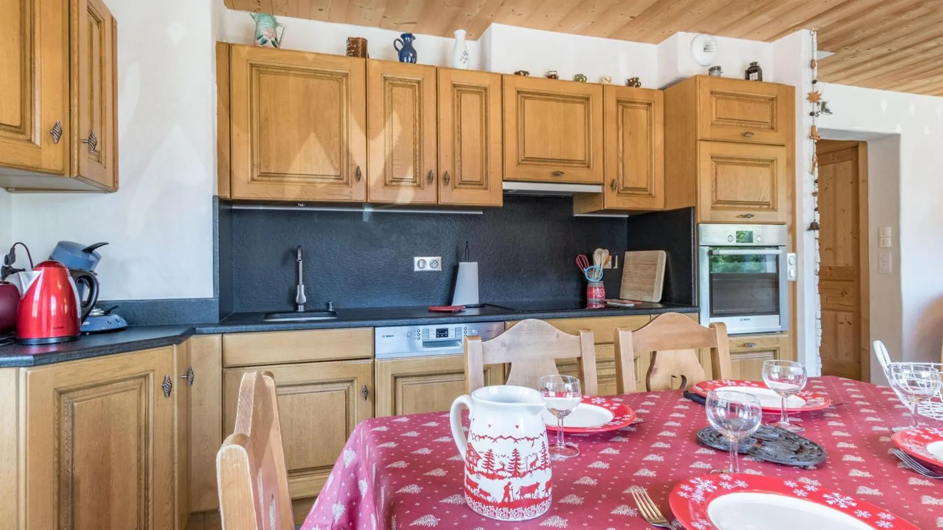 Chalet Cosy Aux Gets Avec Parking Privatif - Fr-1-671-279 Les Gets